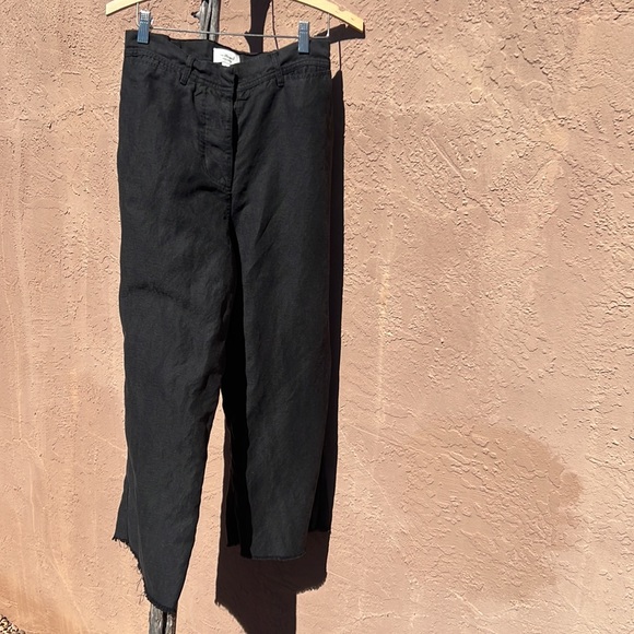 Wilfred with Linen Aritzia Cropped Frayed Hem Black Button Fly Trousers Size 6 - Picture 1 of 5